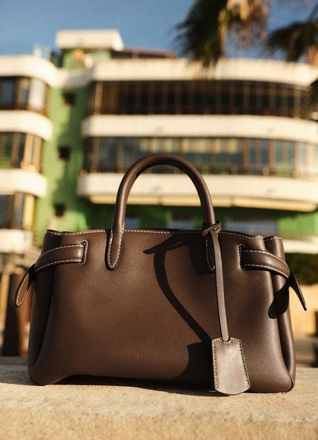 Sac brun de H&M (29,99 euros)