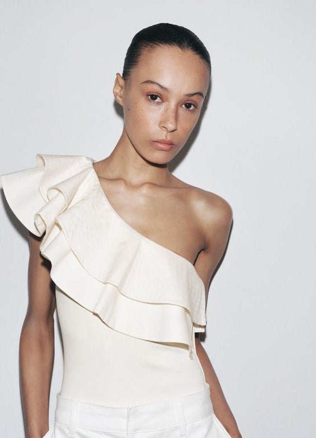 Corps asymétrique blanc Zara.