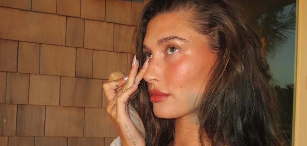 Mercadona lance le stylo magique dont vous avez besoin pour faire la manucure vitrée à la maison avec une finition professionnelle