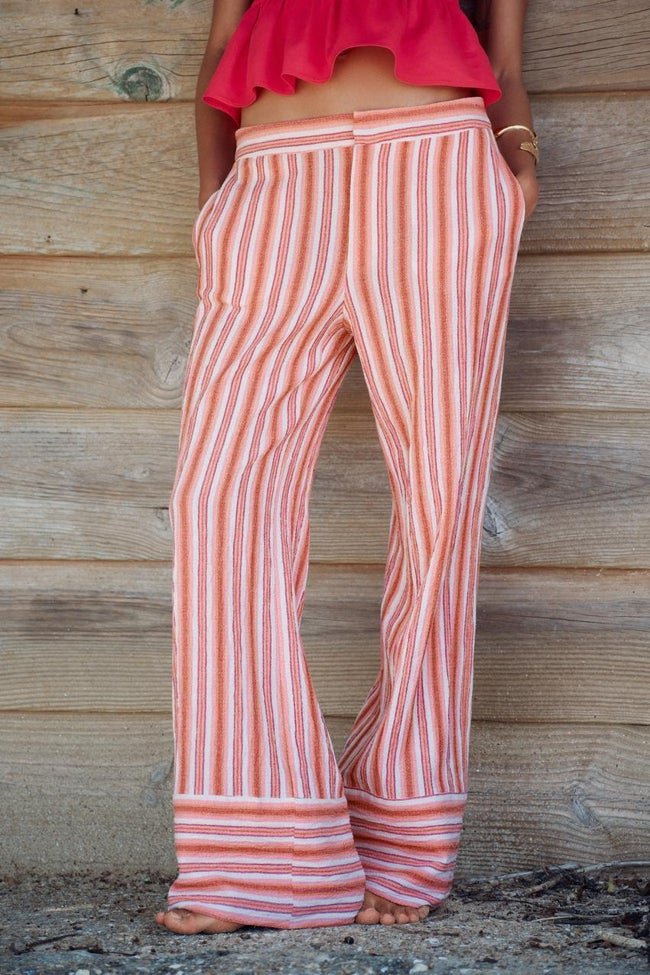 Pantalon à rayures Zara.