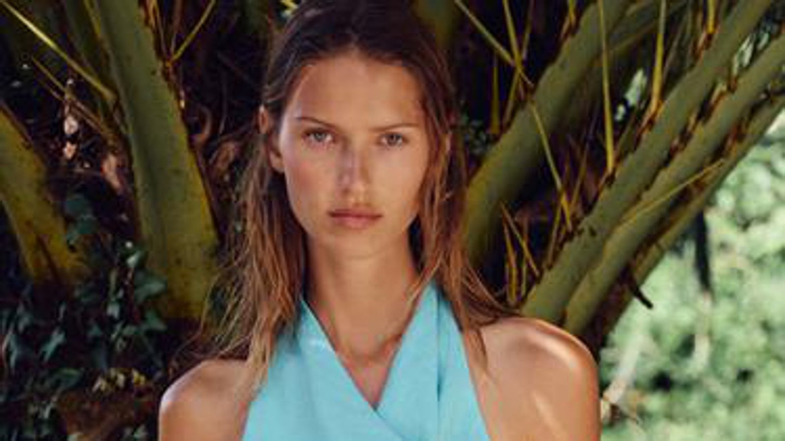 Les nouveautés de la semaine de Zara: vêtements brodés, bermudes et robes de fête