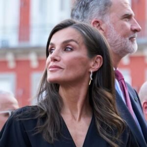 Letizia doit avoir inventé le nom de cette marquise: les nouveaux titres pour trois favoris de la reine