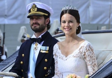 C'était la robe de mariée de Sofia en Suède: inspirée de Kate Middleton et fabriquée en Espagne SEAL