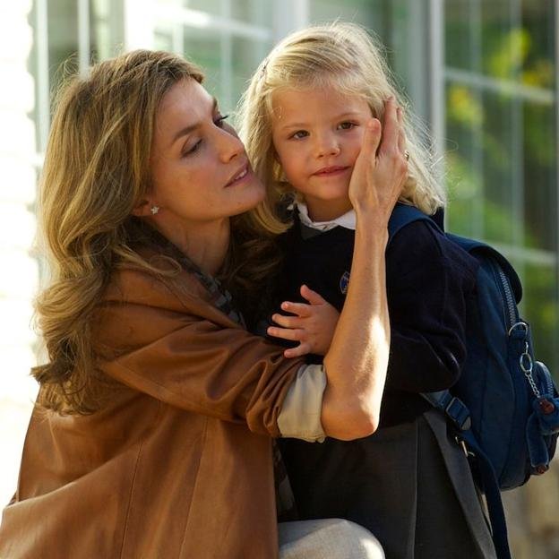 Les moments clés de l'Infanta Sofia à l'âge de 18 ans: de son baptême au premier jour d'école et ses débuts en solo
