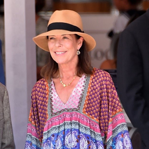 La surprise de Carolina s'échappe de Monaco à Cuba avec sa fille Alexandra de Hanover et son petit ami: danse, récompenses et un auto-portrait