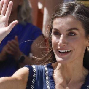 La reine Letizia est déjà en Grèce en vacances secrètes