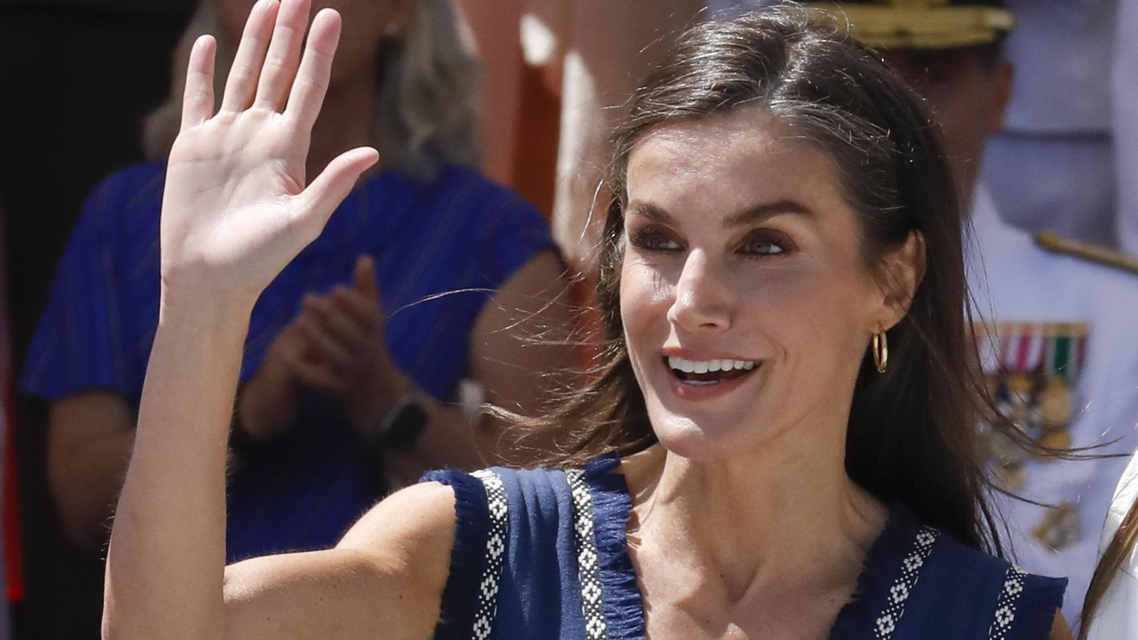 La reine Letizia est déjà en Grèce en vacances secrètes