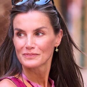Pourquoi la reine Letizia n’a pas interrompu ses vacances privées: et si elle n’est pas en Grèce?