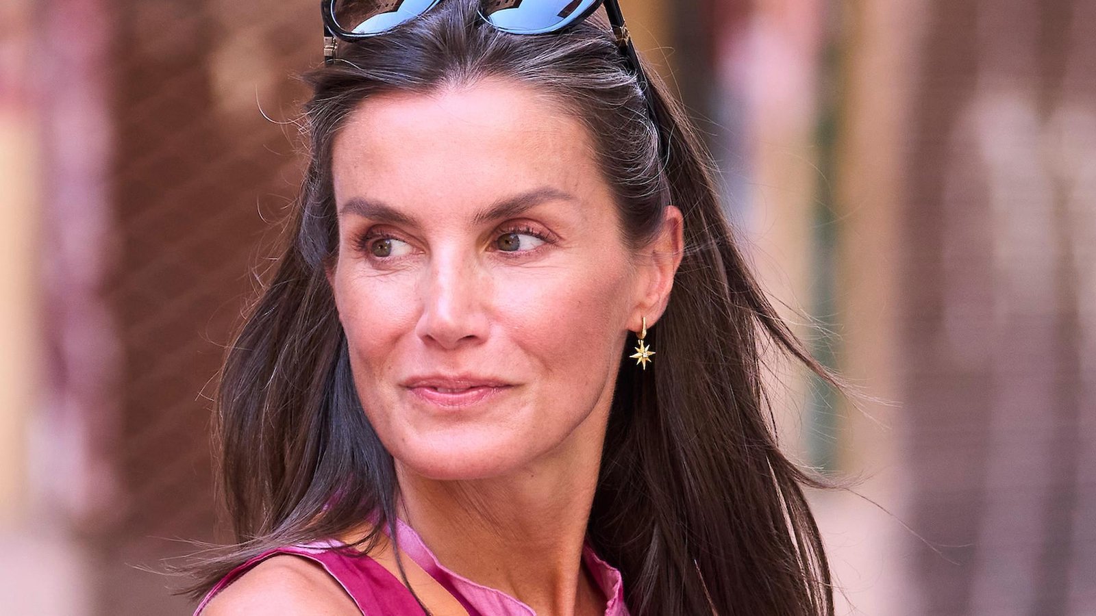 Pourquoi la reine Letizia n'a pas interrompu ses vacances privées: et si elle n'est pas en Grèce?
