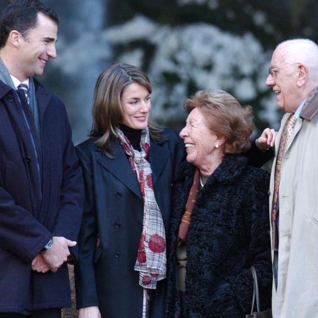 L'histoire d'amour des grands-parents de Letizia et la mort tragique de sa fille Cristina, marraine de la reine