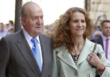 L'Infanta Elena, Simoneta Gómez-Acebo et Laurence Debray, à Sanxenxo: Rencontre avec Juan Carlos très près de la reine Sofia