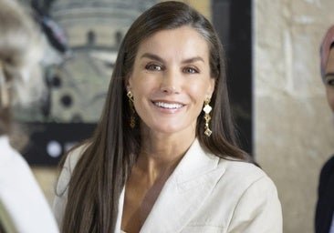 La reine Letizia honore la mode égyptienne avec un look très flatteur: entrée américaine et pentes spéciales