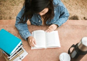 Les livres que vous allez vouloir lire en octobre: ​​un roman sur le polyamor, unabomber et l'un des Romains