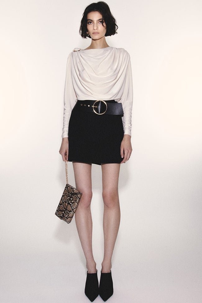 Jupe noire Sfera (35,99 euros)