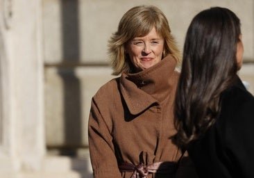 Marta Carazo bat la reine Letizia : elle a le plus beau manteau marron ceinturé pour l'hiver