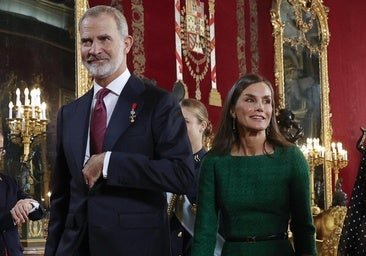 Letizia pourrait-elle apparaître dans le message de Noël ? La reine Sofia est apparue à la télévision avec le roi Juan Carlos