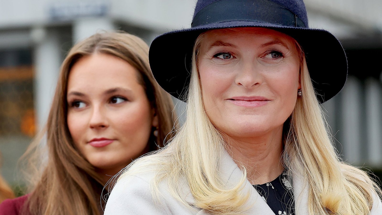 Mette-Marit dans les cordes : la photo qui pourrait lui coûter le trône norvégien