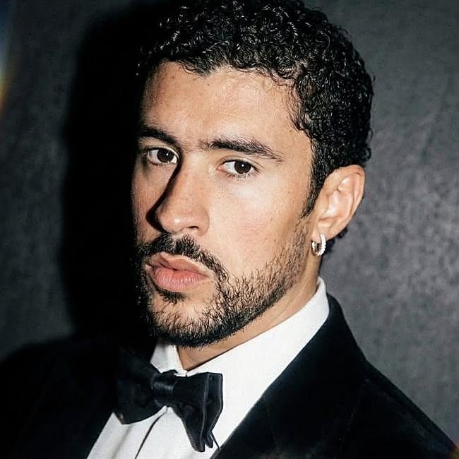 Bad Bunny ou Benito, lors de la cérémonie des Grammy Awards 2026.