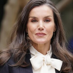Letizia sort ce spectaculaire look smoking : masculin mais romantique