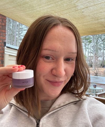 Molly avec le Dream Lip Mask™ au Bio-Rétinol