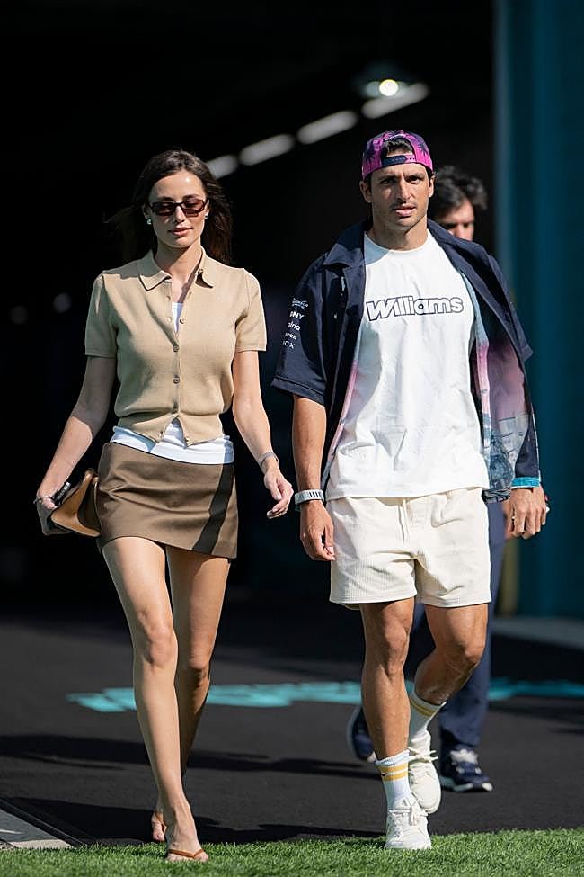Carlos Sainz et Rebecca Donaldson au Grand Prix de Miami.
