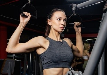 Ce sont les meilleurs exercices pour créer du muscle après 45 ans, selon Patricia Vera, experte en changements physiques