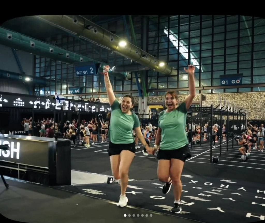 Femmes en compétition à Hyrox