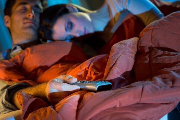 Dormir, lumière artificielle et gain de poids liés chez la femme!