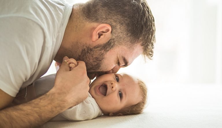 Fête des pères: les meilleurs soins de la peau pour papa et bébé