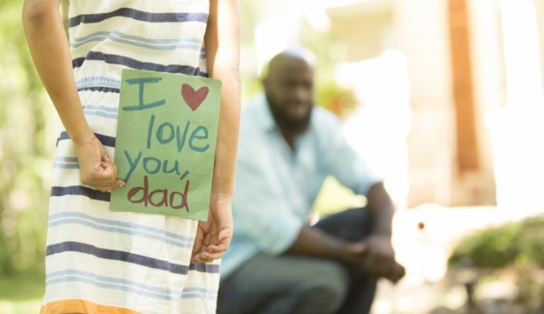 Fête des pères: idées de cadeaux pour 3 types de papas