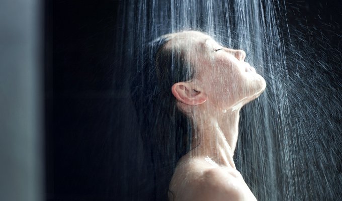 7 habitudes de douche que tout le monde devrait avoir pour une meilleure peau