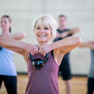 Avec l&rsquo;âge, la synthèse des protéines dans les muscles diminue.