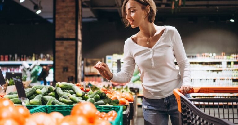 Comment savoir si je peux manger quelque chose d’expiré qui sent et sait bien