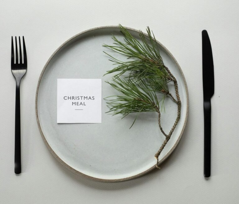 Conseils pour refuser les repas de Noël sans se sentir mal
