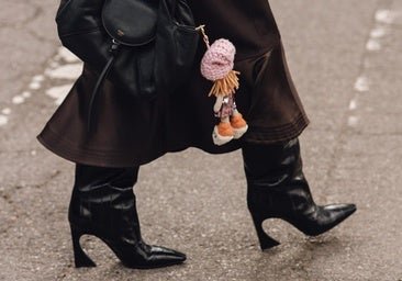 C'est la paire de bottines à talons fins dont vous ne pourrez plus vous sortir de la tête cet automne.