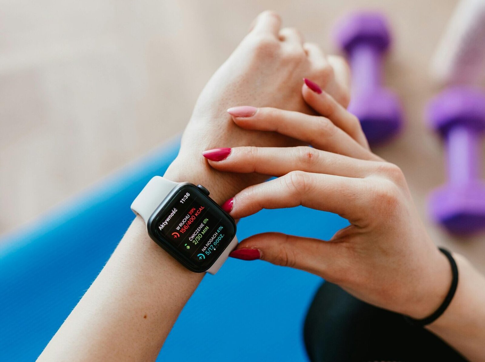 Les femmes brûlent 15 % de calories en moins lorsqu'elles s'entraînent