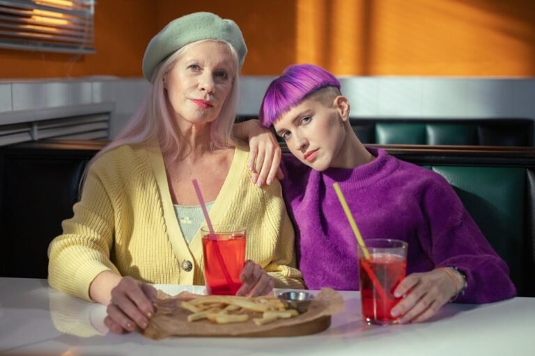 Pourquoi il est important de parler de la ménopause avec vos enfants
