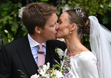 Tous les titres et propriétés que la fille nouveau-née du duc de Westminster, l'homme le plus riche d'Angleterre héritera
