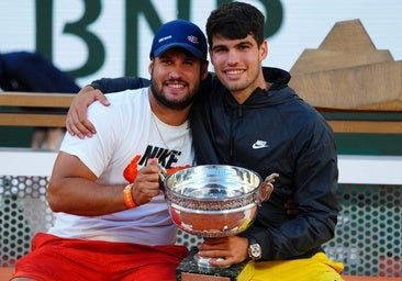 Qui est Álvaro, le frère de Carlos Alcaraz : lits superposés partagés, soutien indéfectible et mains bénies