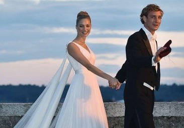 Dix ans de mariage de Beatrice Borromeo et Pierre Casiraghi: Armani, diamants et île privée