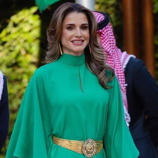 Portrait intime de Rania de Jordan: de la reine du glamour à la reine des grands-mères