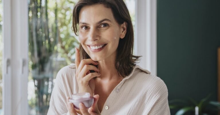 « Une crème ne soulève pas une pommette, mais elle améliore le collagène »