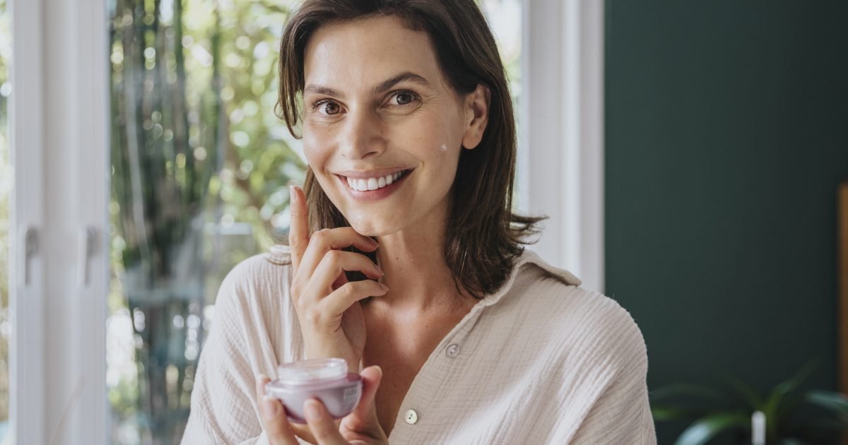 "Une crème ne soulève pas une pommette, mais elle améliore le collagène"