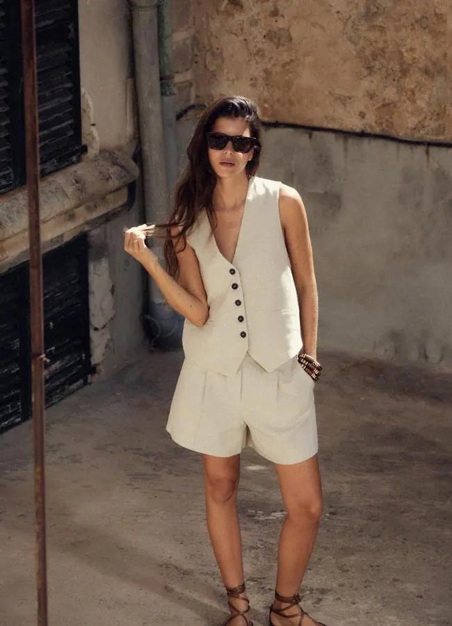 Ensemble beige de Zara. Photo : Zara.