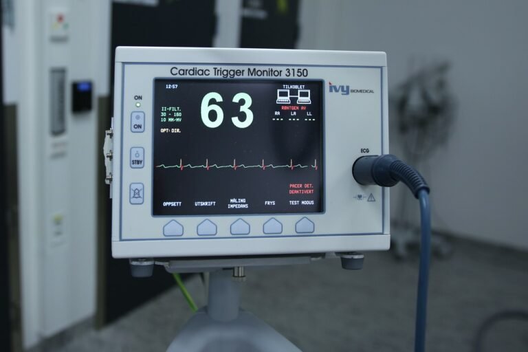 L’électrocardiographe (ECG) : Tout ce qu’il faut savoir sur cet appareil