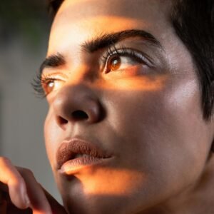 la perte des sourcils et des cils vient